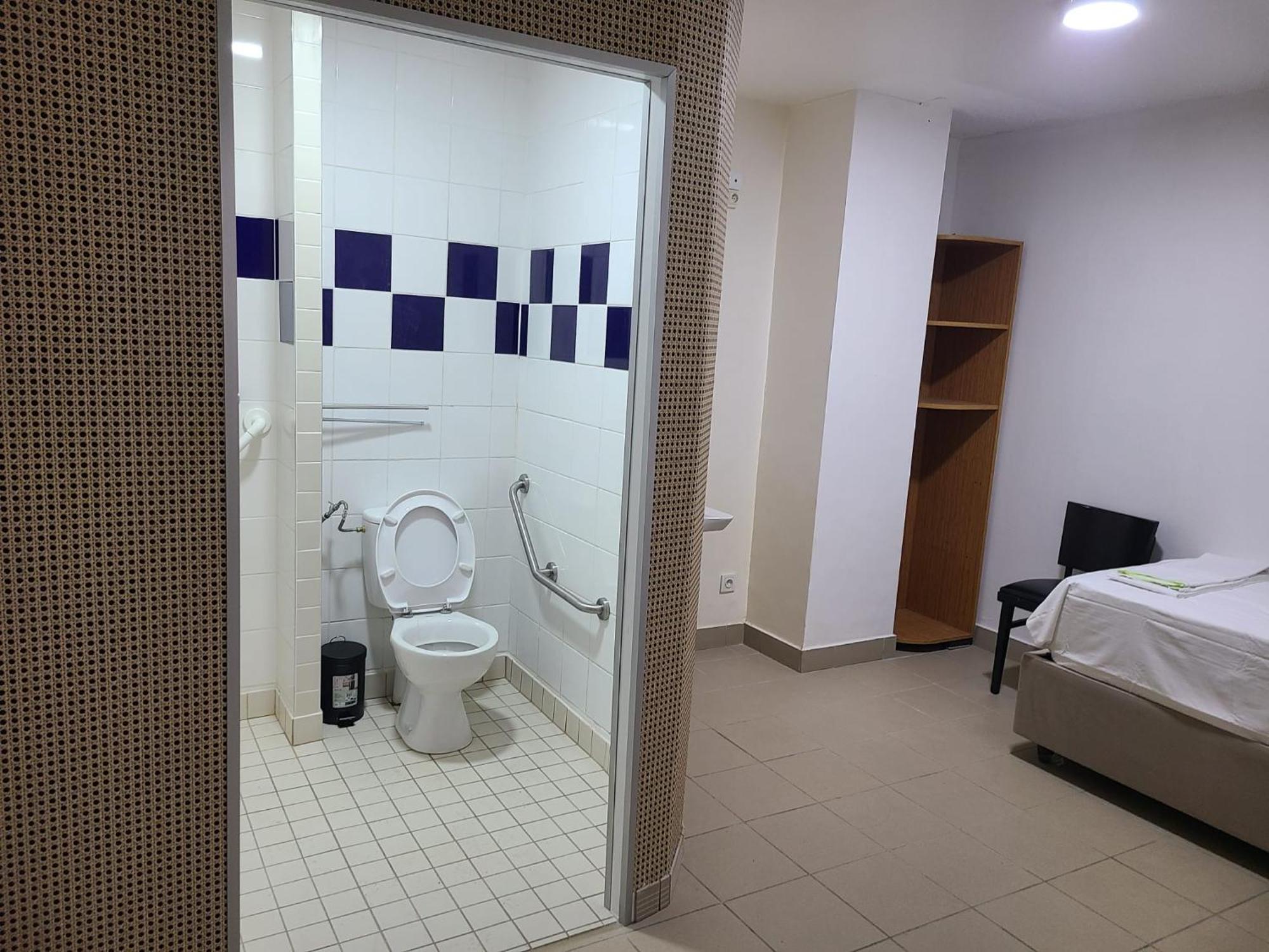 Hotel Victoire, Poitiers Gare Экстерьер фото