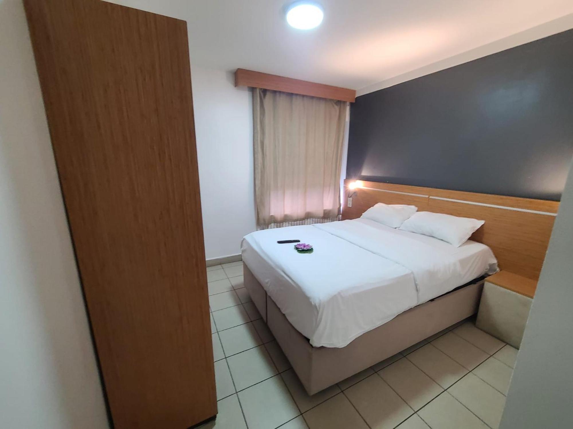 Hotel Victoire, Poitiers Gare Экстерьер фото