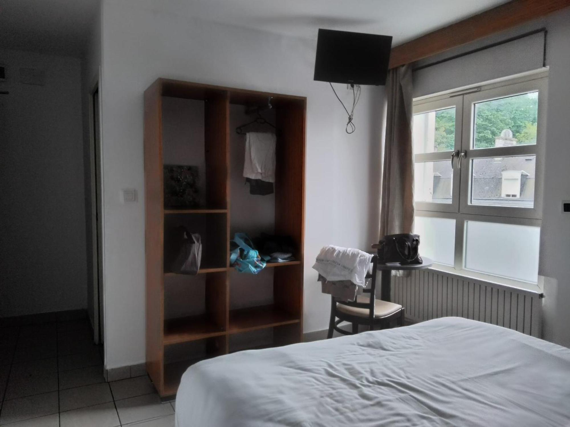 Hotel Victoire, Poitiers Gare Экстерьер фото